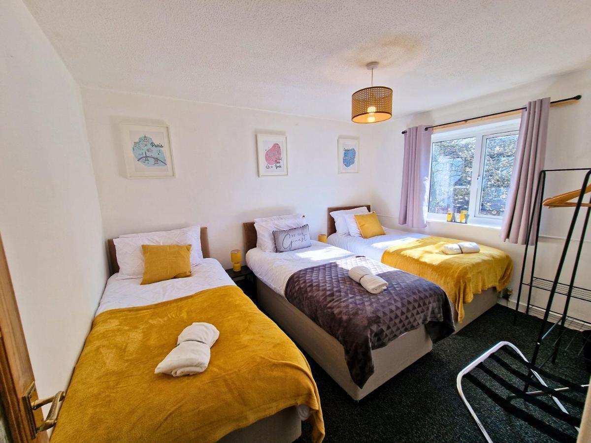 Marston Green Spacious & Comfy Home- Very Close To Nec Birmingham ,Hs2 & Airport- Perfect For Contractors & Groups- Free Parking & Fast Wifi מראה חיצוני תמונה